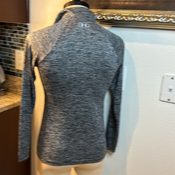 Body armor, long sleeve athletic top front zipper, black, and gray breathable - Picture 5 of 7